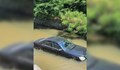 Кола падна в канал в Пазарджик
