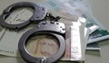 Задържаха двама онлайн измамници в Русенско