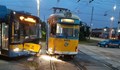 Тролей блъсна трамвай в София
