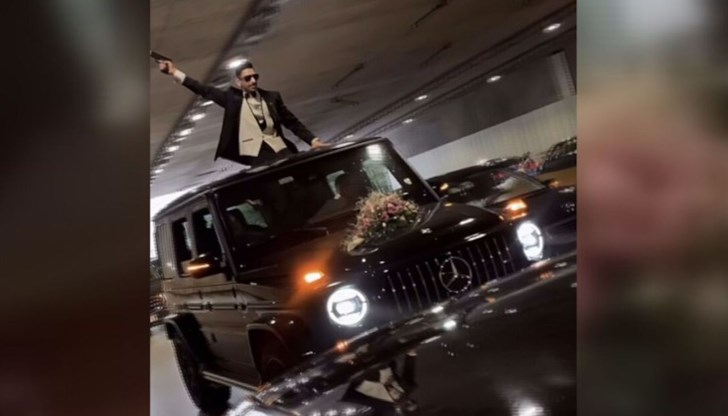 Той е обвинен за стрелба с газов пистолет от лек автомобил