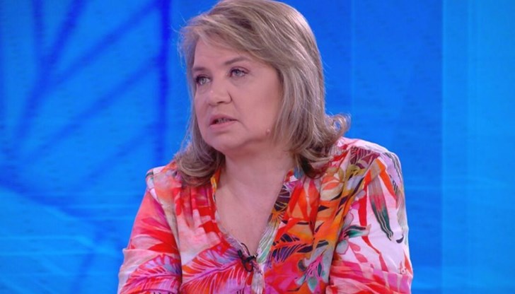 Няма пречка да бъде прегледано поведението на лидера на „Възраждане“, посочи тя Няма пречка да бъде прегледано поведението на лидера на „Възраждане“, посочи тя