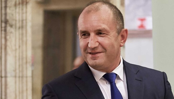 Румен Георгиев Радев е роден на 18 юни 1963 г. в Димитровград Румен Георгиев Радев е роден на 18 юни 1963 г. в Димитровград