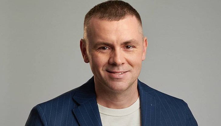 Той коментира днешните сблъсъци в парламента между депутати от ПП-ДБ и „Възраждане“ Той коментира днешните сблъсъци в парламента между депутати от ПП-ДБ и „Възраждане“