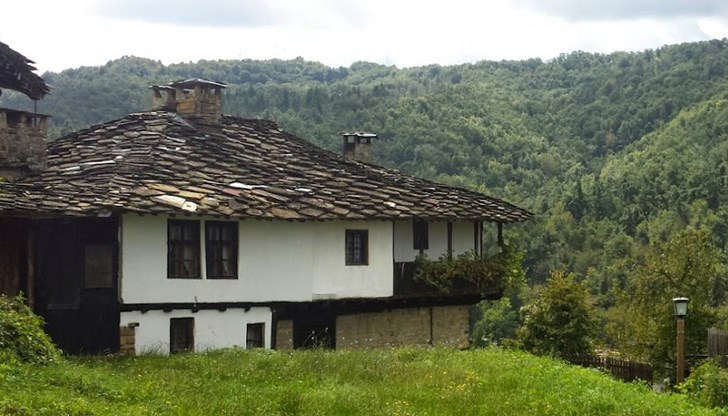 Увеличение на броя на жилищните сгради има както в градовете, така и в селата