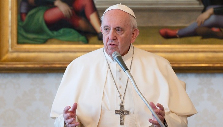 Операцията се налага заради риск от запушване на червата Операцията се налага заради риск от запушване на червата