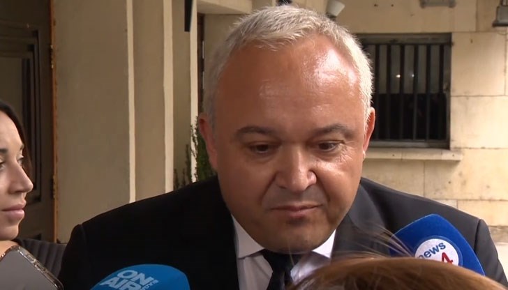 Проверяват се важни обстоятелства за настъпването на смъртта му, допълни министърът на вътрешните работи Проверяват се важни обстоятелства за настъпването на смъртта му, допълни министърът на вътрешните работи