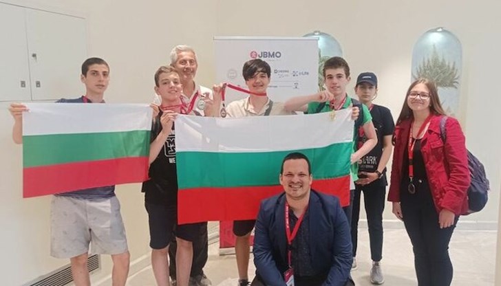 Математиците ни се състезаваха с отбори от 18 държави Математиците ни се състезаваха с отбори от 18 държави