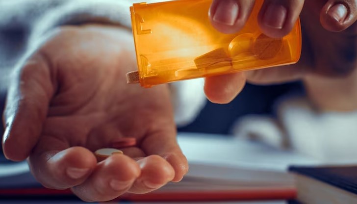 Мелатонинът често се използва като добавка за справяне с проблеми със съня