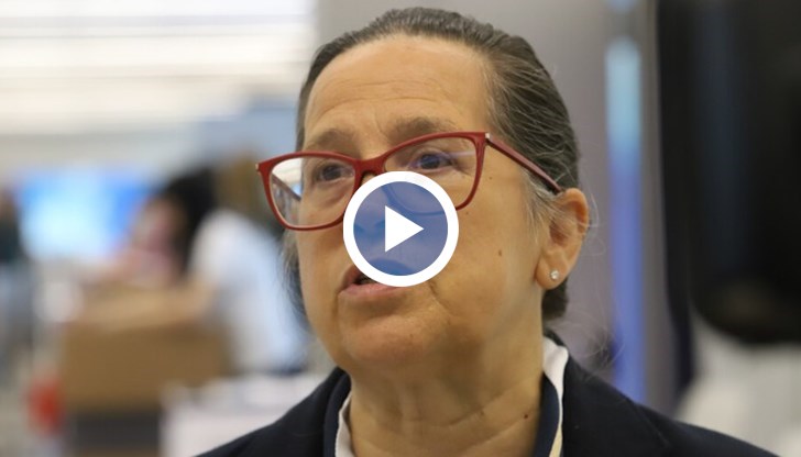 Джипитата настояват личните им мобилни номера да не са публични, за да не получават обаждания вечер или в почивните си дни