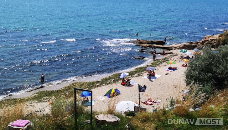 На морето вече става за плаж, след две седмици водата ще се затопли На морето вече става за плаж, след две седмици водата ще се затопли