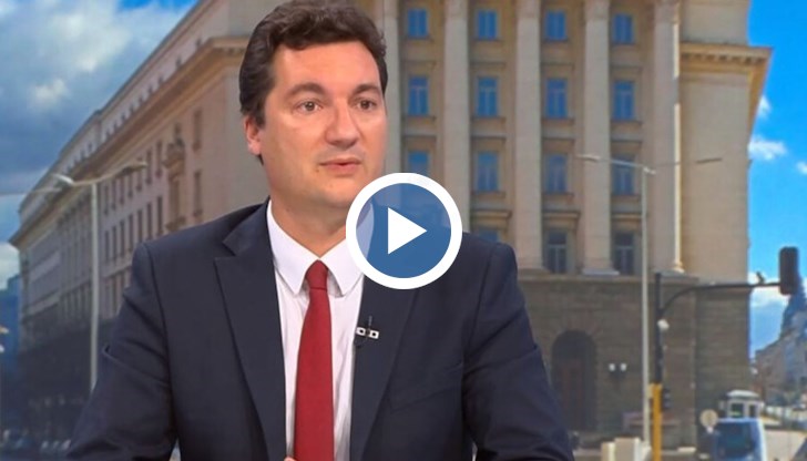 Свиквам ВСС в понеделник по второто искане за предсрочно освобождаване на главния прокурор, каза Зарков