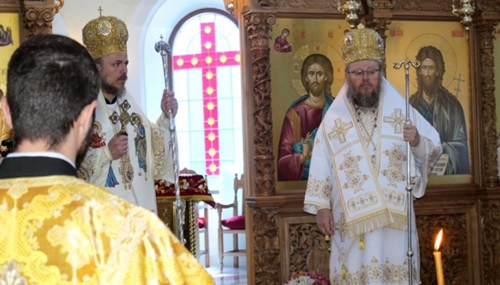 С тържествено богослужение в русенския храм “Всех Святих” бе отбелязан църковният празник Неделя на всички светии