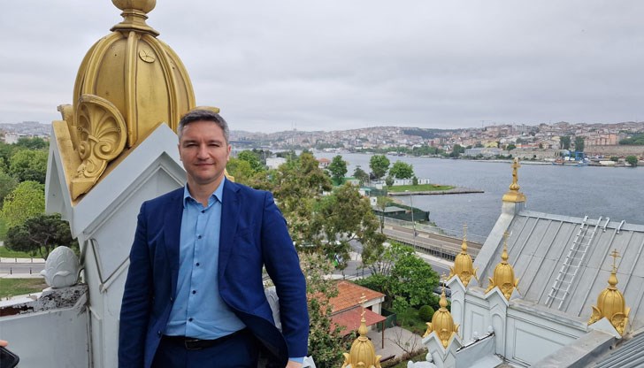 Това разочарование, което ражда този парламент и това правителство, ще отврати хората и накрая ще върнем Радев и служебните кабинети, смята социалистът Това разочарование, което ражда този парламент и това правителство, ще отврати хората и накрая ще върнем Радев и служебните кабинети, смята социалистът