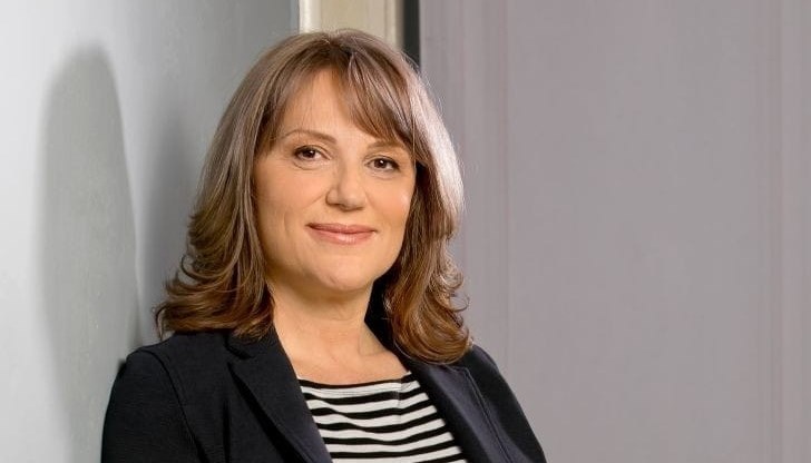 Пак Радев е виновен. Както и за всичко друго в държавата, че и в света, пише Цветеслава Гълъбова