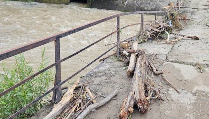 При дъжд винаги има проблеми с питейната вода