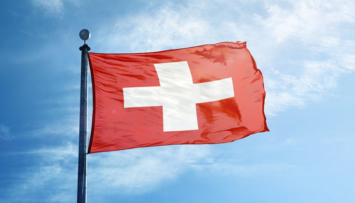 Дългогодишната позиция на Швейцария е на добре въоръжен военен неутралитет