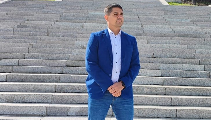 Партията няма да се казва "Силна България" Партията няма да се казва "Силна България"