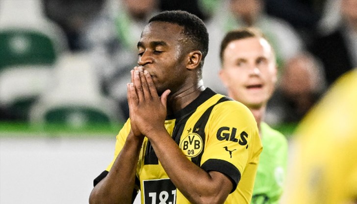 Когато печелим, сме герои. Когато загубим, ставаме маймуни, каза футболистът Юсуфа Мукоко Когато печелим, сме герои. Когато загубим, ставаме маймуни, каза футболистът Юсуфа Мукоко