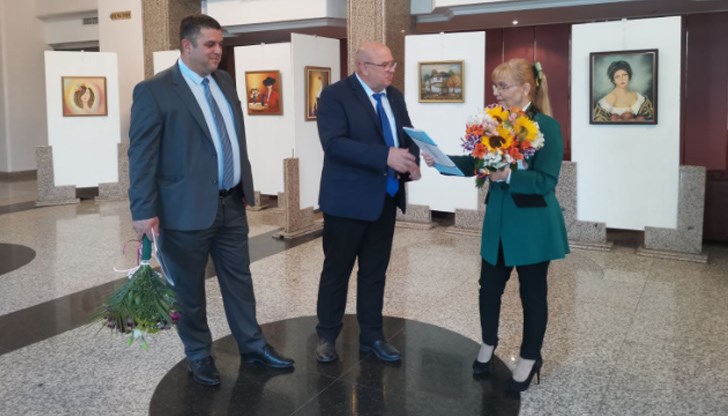 Експозицията обединява 20 маслени платна