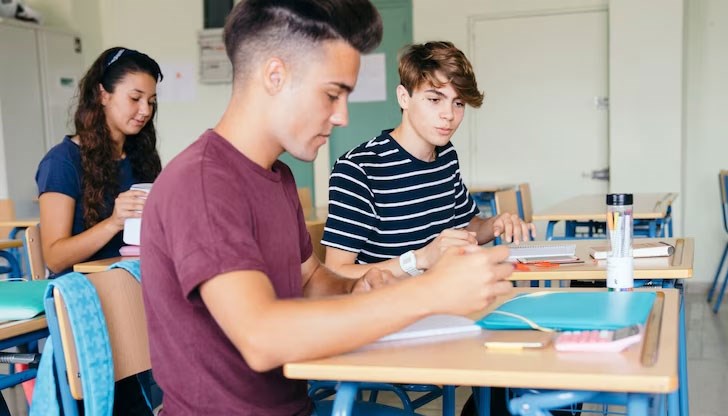 Над 117 000 ученици ще се явят на национално външно оценяване