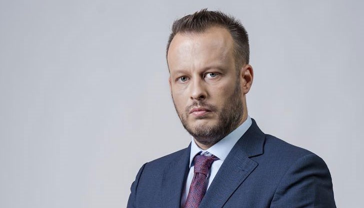 Депутатът от ПП-ДБ скастри вицепрезидентът: Не е хубаво да има такива политически конфронтации