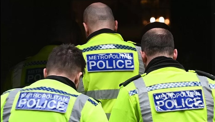 Децата са на 11 и 3 години