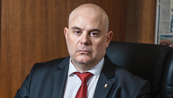 Дали тези “политици”, които ме отстраниха, ще постигнат одобрението на хората?