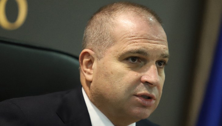 В момента върви сериозен процес на изпиране на ГЕРБ и ДПС, заяви Караджов В момента върви сериозен процес на изпиране на ГЕРБ и ДПС, заяви Караджов