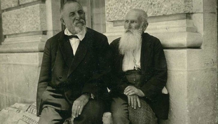 От 1900 г. до 1904 г. Херменгилд Шкорпил е учител в Мъжката гимназия „Княз Борис“ в Русе