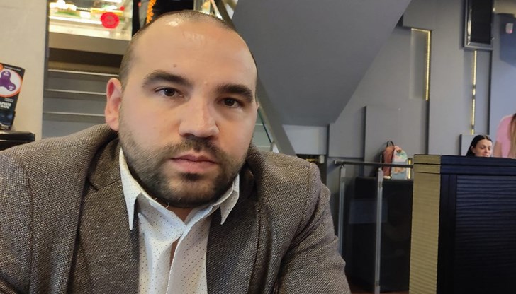 Системно се пребиват и се нападат хората, които ежедневно извършват дейност, с която сближават българи и македонци, коментира Стоянов