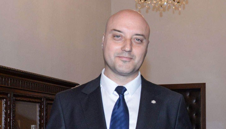 Сега виждам желанието на главния прокурор да изкара производства, които дълго време са били държани висящи, заяви министърът на правосъдието