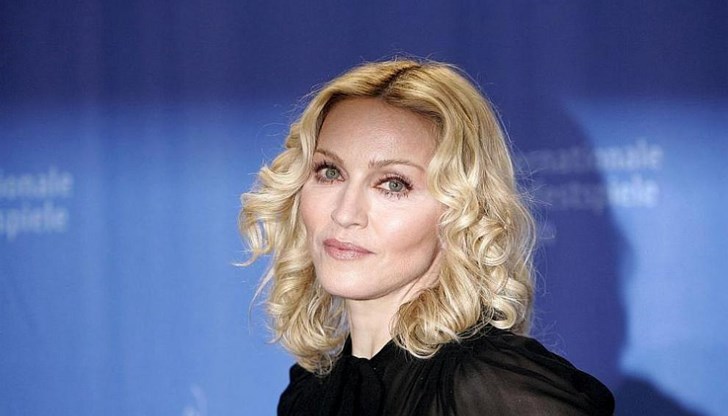 Поп звездата бе приета заради сериозна бактериална инфекция Поп звездата бе приета заради сериозна бактериална инфекция