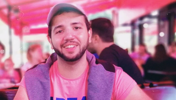 33-годишният Исмаил е отписан от лекарите в Бургас, но мъжът е показал силна воля за живот 33-годишният Исмаил е отписан от лекарите в Бургас, но мъжът е показал силна воля за живот