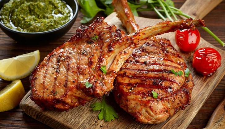 Почти всеки, който решава да си направи пържоли на грил, прави една и съща грешка безброй пъти Почти всеки, който решава да си направи пържоли на грил, прави една и съща грешка безброй пъти