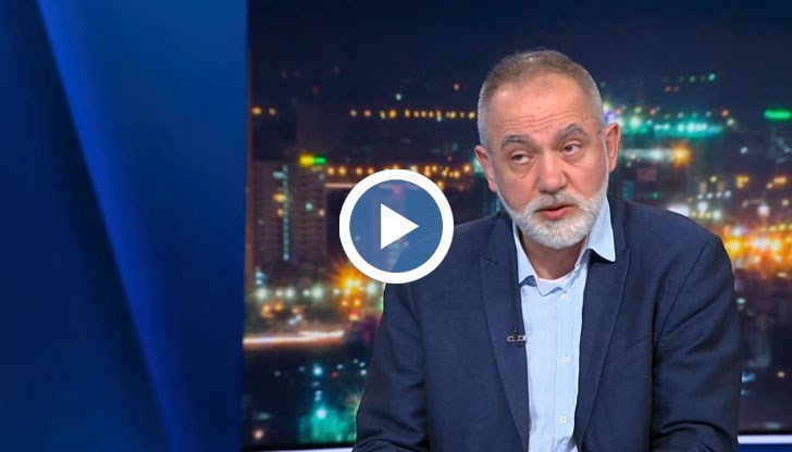 Финансовият министър ще тегли заеми през септември, предупреди журналистът