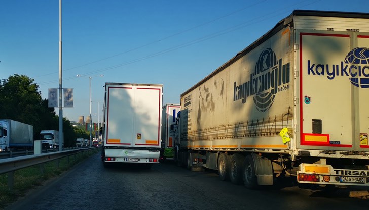 Мярката се предлага заради многото катастрофи по пътищата