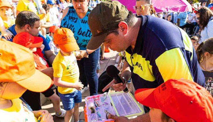 Служител на агенцията изнесе урок по отговорен риболов на малчугани от ДГ „Снежанка“