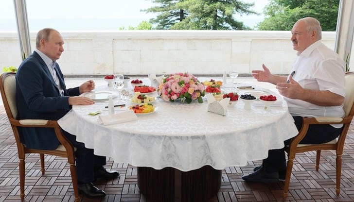 Владимир Путин се срещна с беларуския си колега Александър Лукашенко в Сочи