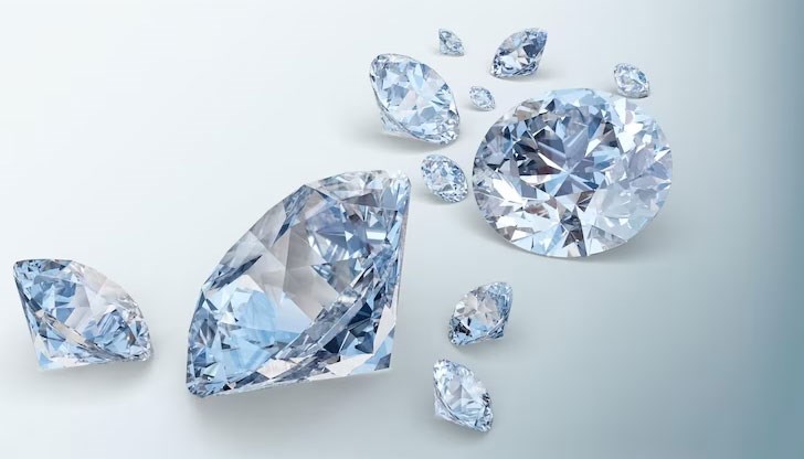 Цените на скъпоценните камъни са паднали с близо 20% и ще продължат да спадат, прогнозират анализатори Цените на скъпоценните камъни са паднали с близо 20% и ще продължат да спадат, прогнозират анализатори