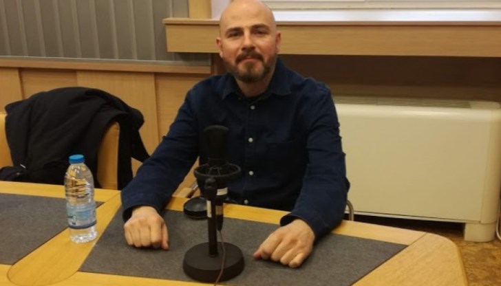 Политическият инстинкт на Корнелия Нинова сработи много добре, счита Петър Чолаков