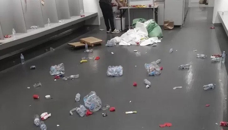 Явно гостите не очакваха такъв изход от срещата и оставиха хаос след себе си, пише литовска медия