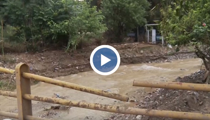 Мъж е открит мъртъв в планината, след като е паднал в река