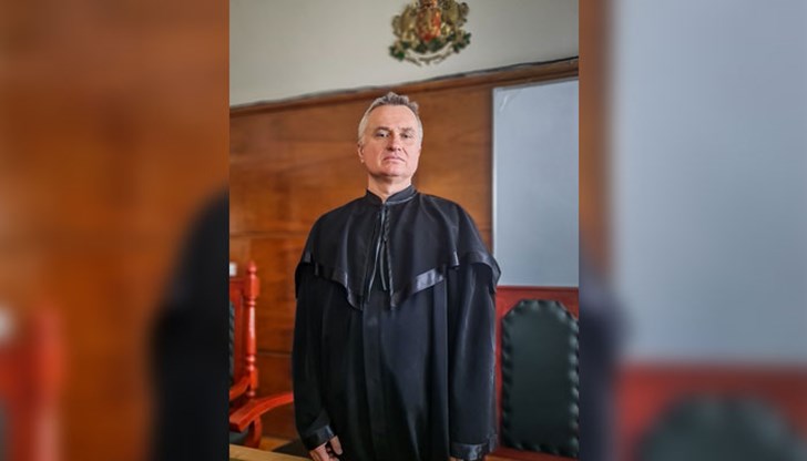 Съдия Петков ще правораздава в Търговското отделение на съда