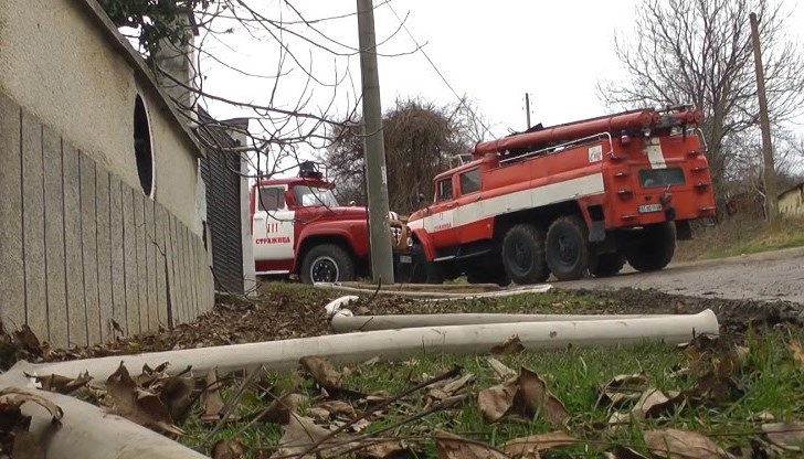 През изминалото денонощие екипите на пожарната са реагирали на три сигнала