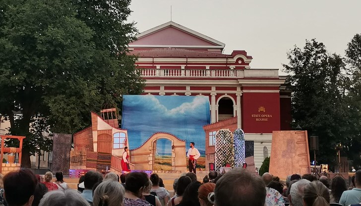 Държавна опера – Русе ви кани на летния фестивал “Сцена под звездите”