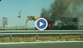 Запален камион с кран блокира движението по магистрала "Хемус"
