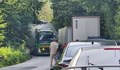 Влекач с извънгабаритен товар запуши Ришкия проход