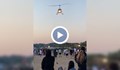 Хеликоптер прелетя опасно ниско над плаж "Градина"