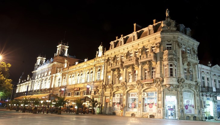 Вярно ли е, че Община Русе се договаря с нови наематели и затова ли е бързането за обявяване на процедурата…