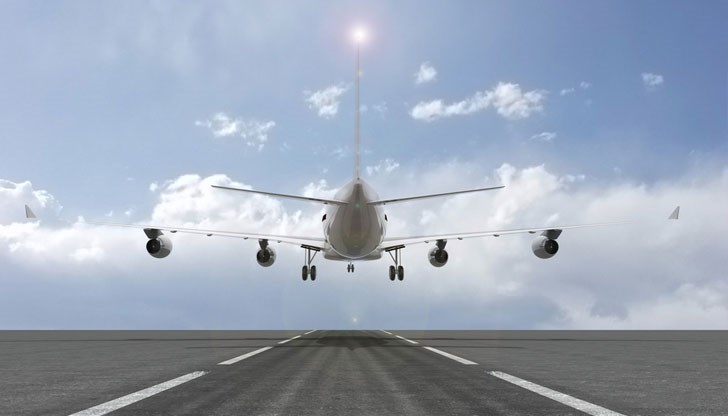 На борда е имало над 100 души